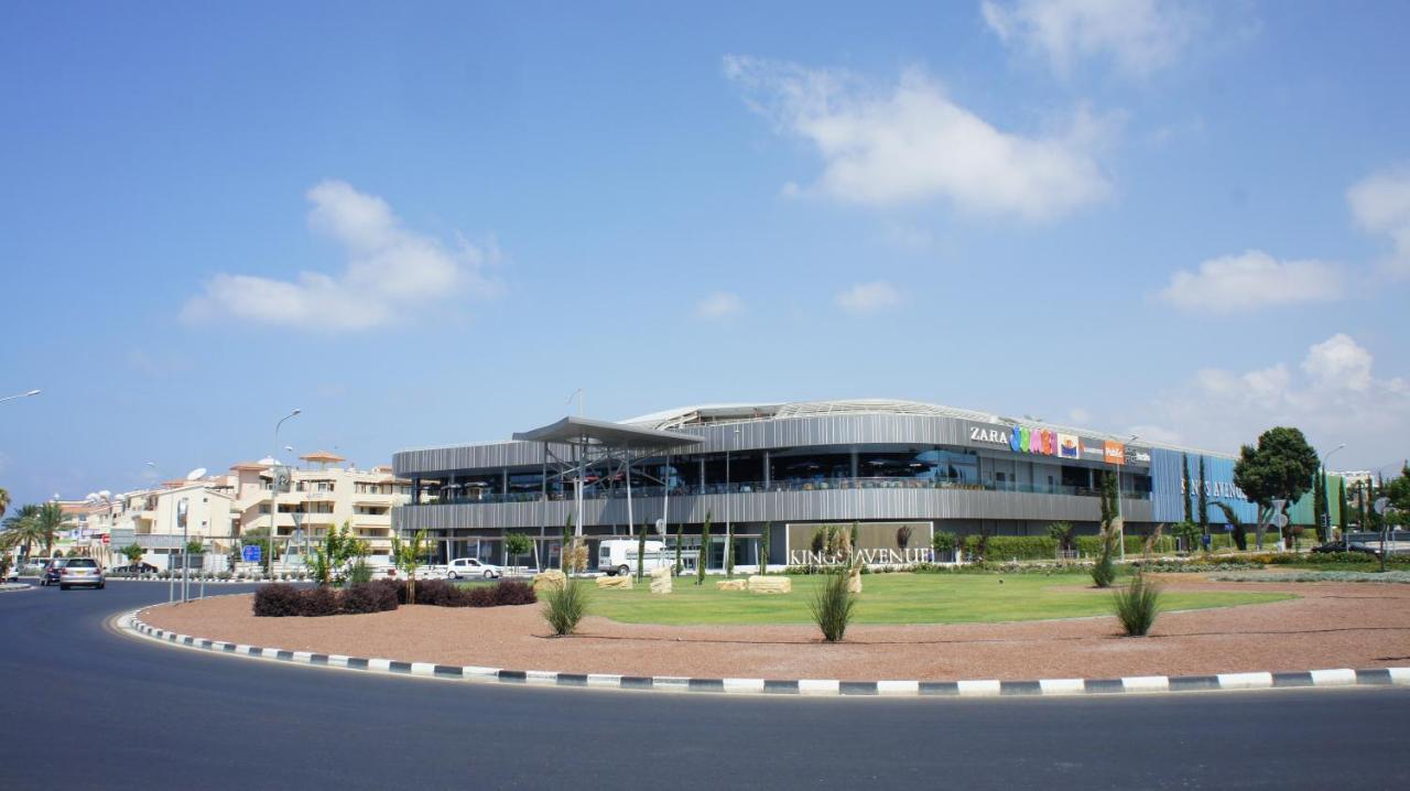 Townhouse Queens Gardens Paphos Exteriör bild