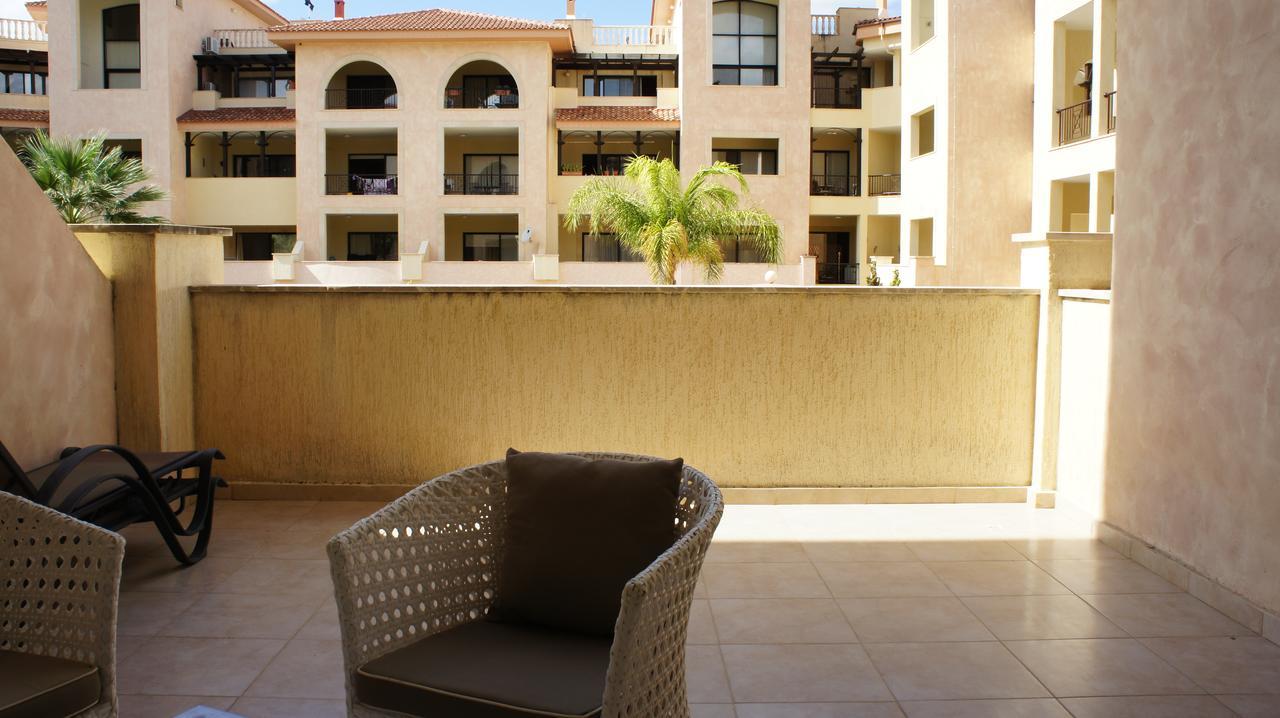 Townhouse Queens Gardens Paphos Exteriör bild