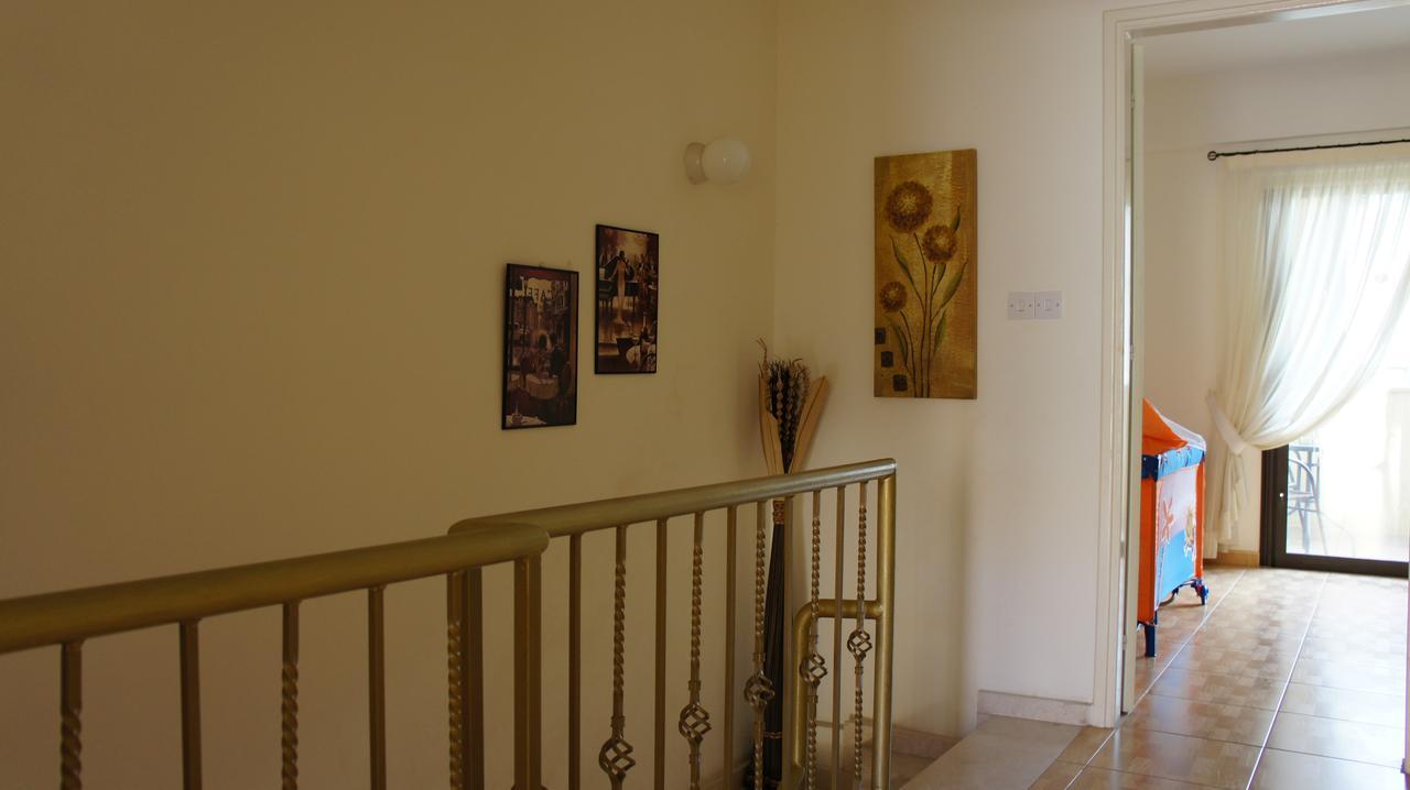 Townhouse Queens Gardens Paphos Exteriör bild